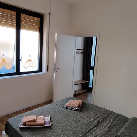 Maggiore Me Nyaraló Sesto Calende