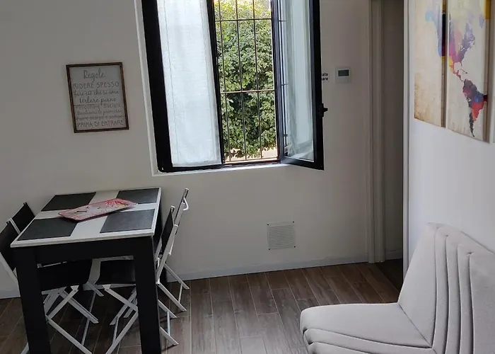 Vakantiehuis Maggiore Me Sesto Calende